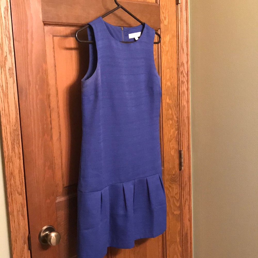 Back zip dress
